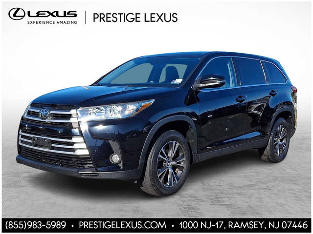 2019 Toyota Highlander LE FWD photo