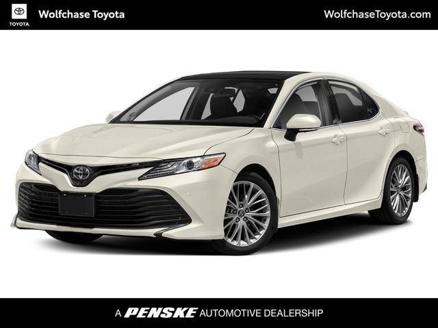 2019 Toyota Camry XLE FWD photo