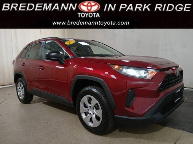 2019 Toyota RAV4 LE AWD photo