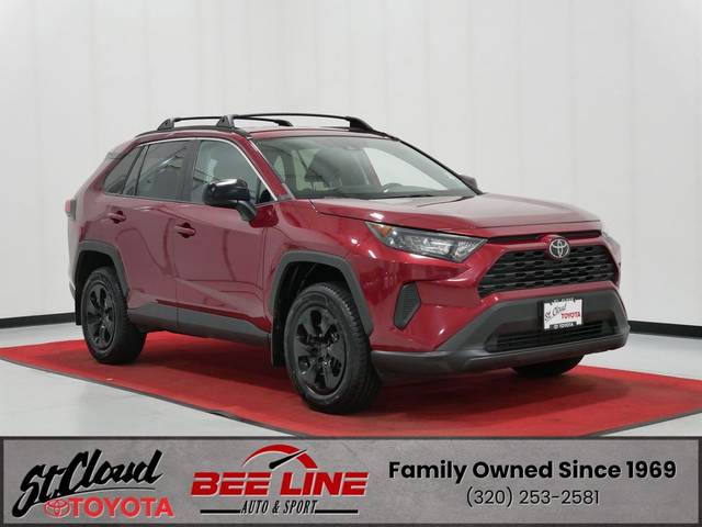 2019 Toyota RAV4 LE FWD photo