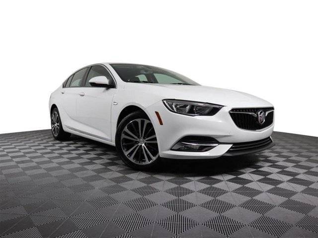 2018 Buick Regal Sportback Preferred II FWD photo
