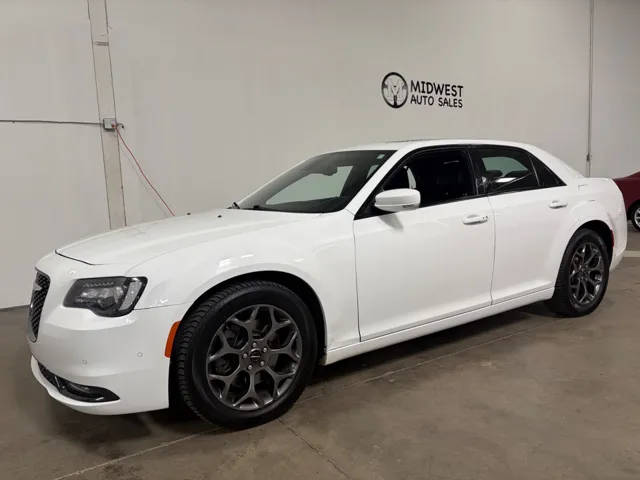 2018 Chrysler 300 300S AWD photo