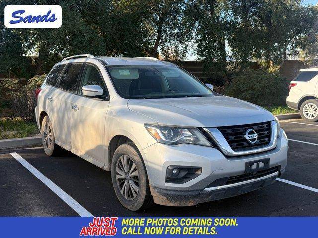 2019 Nissan Pathfinder SV 4WD photo