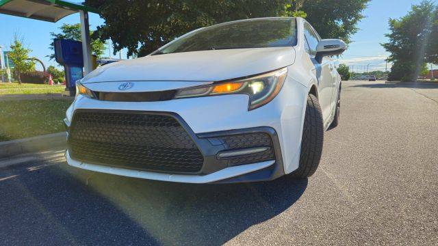 2020 Toyota Corolla SE FWD photo