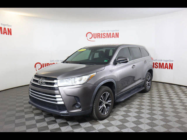 2019 Toyota Highlander LE FWD photo