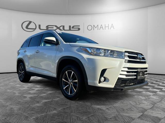 2019 Toyota Highlander XLE AWD photo