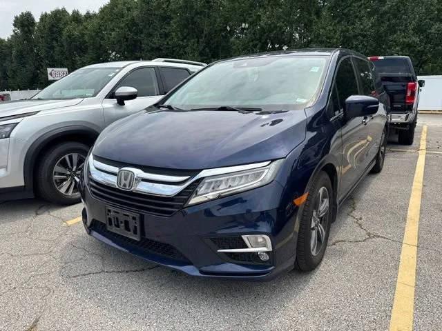 2019 Honda Odyssey Touring FWD photo