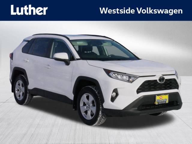 2019 Toyota RAV4 XLE AWD photo