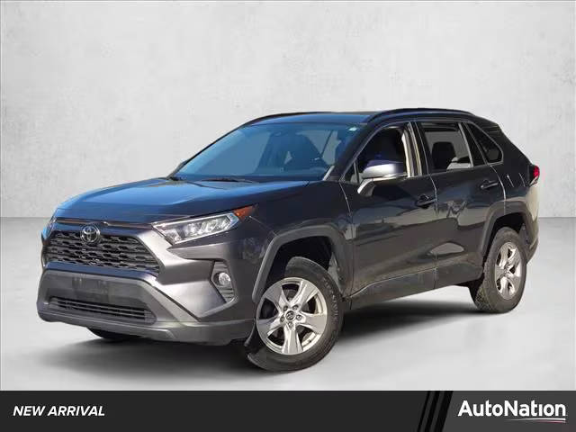 2019 Toyota RAV4 XLE AWD photo