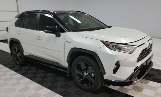 2019 Toyota RAV4 Hybrid XSE AWD photo
