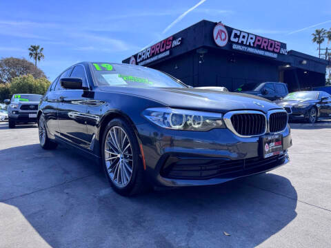 2019 BMW 5 Series 530i RWD photo