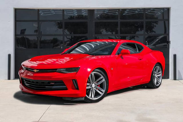 2018 Chevrolet Camaro 1LT RWD photo