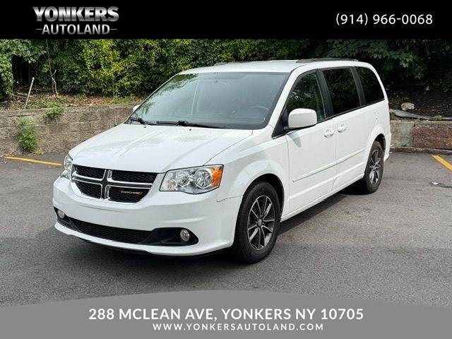 2017 Dodge Grand Caravan SXT FWD photo