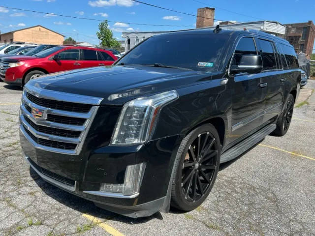 2018 Cadillac Escalade ESV Luxury 4WD photo