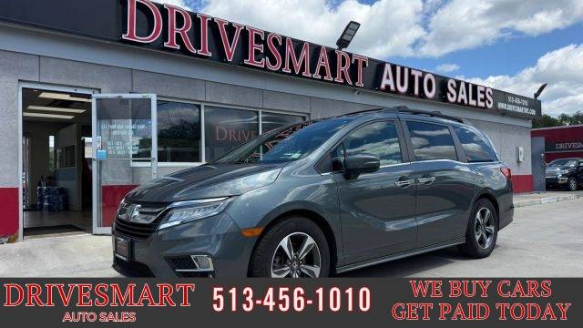 2019 Honda Odyssey Touring FWD photo