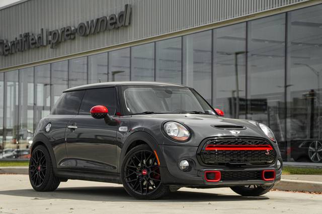 2015 MINI Hardtop 2 Door S FWD photo