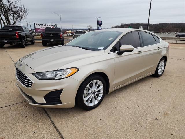 2019 Ford Fusion SE FWD photo