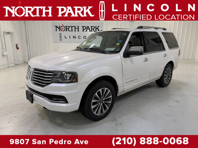 2015 Lincoln Navigator  RWD photo
