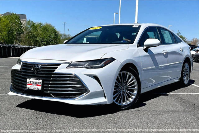 2019 Toyota Avalon Limited FWD photo