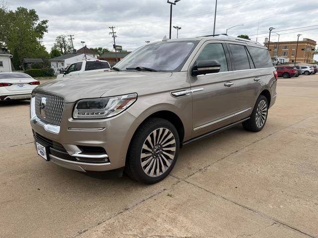 2019 Lincoln Navigator Reserve 4WD photo