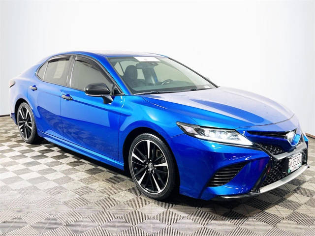 2019 Toyota Camry XSE FWD photo