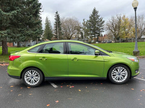 2018 Ford Focus Titanium FWD photo