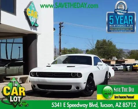 2018 Dodge Challenger SXT RWD photo