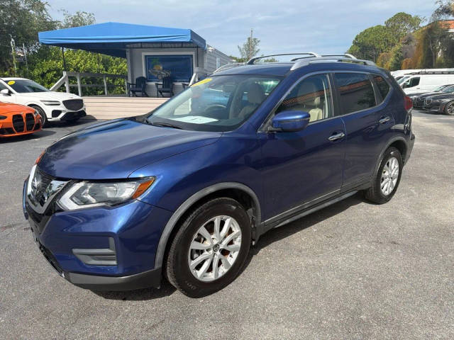 2019 Nissan Rogue SV FWD photo