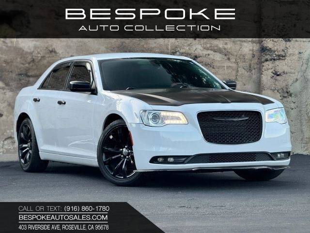 2018 Chrysler 300 Limited RWD photo