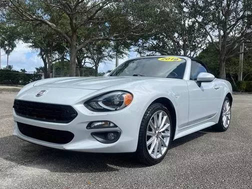 2019 FIAT 124 Spider Lusso RWD photo