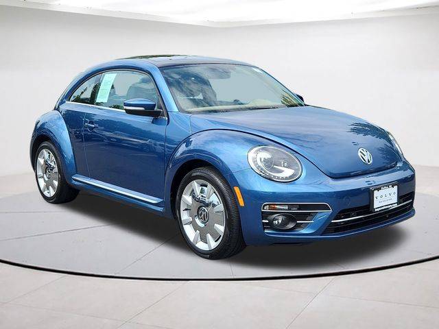 2019 Volkswagen Beetle SE FWD photo