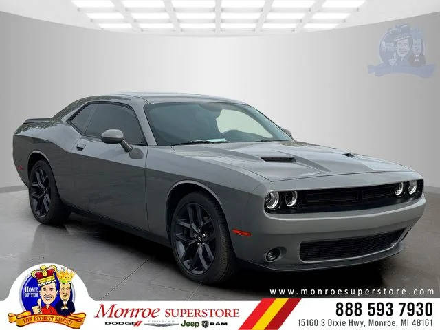 2019 Dodge Challenger SXT RWD photo