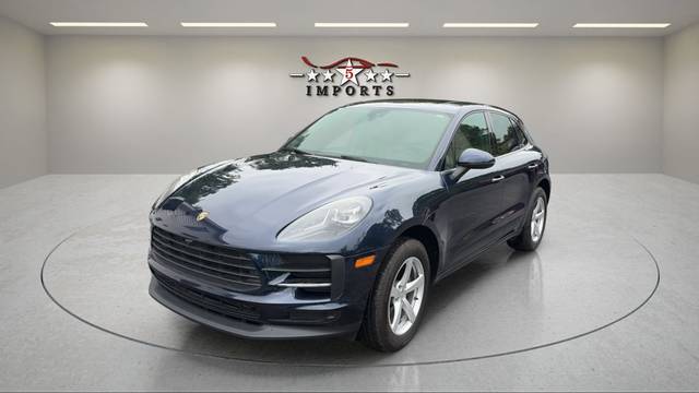 2019 Porsche Macan AWD photo