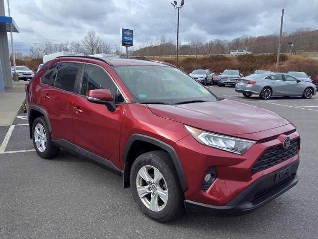 2019 Toyota RAV4 XLE AWD photo