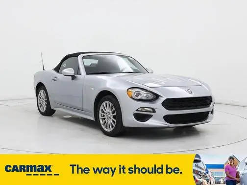 2019 FIAT 124 Spider Classica RWD photo
