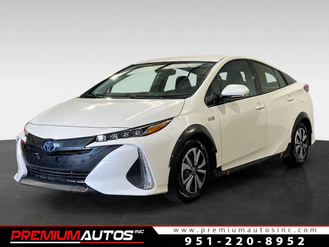 2019 Toyota Prius Prime Plus FWD photo