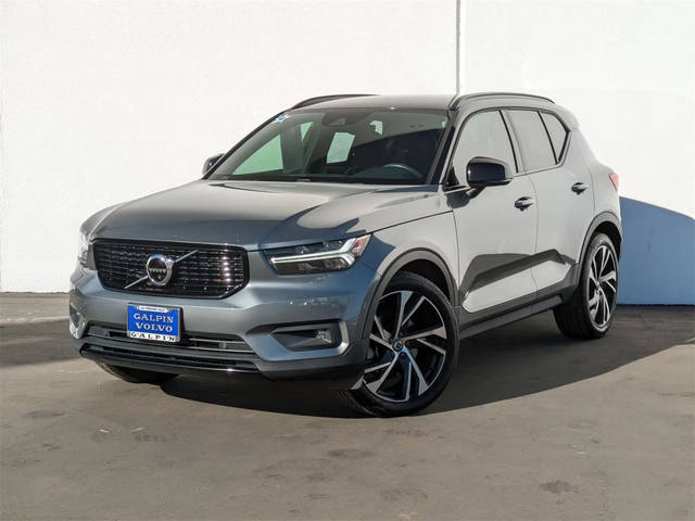 2019 Volvo XC40 R-Design AWD photo