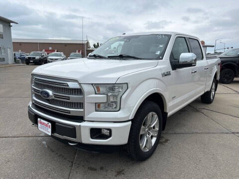 2016 Ford F-150 Platinum 4WD photo