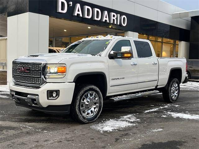 2019 GMC Sierra 2500HD Denali 4WD photo