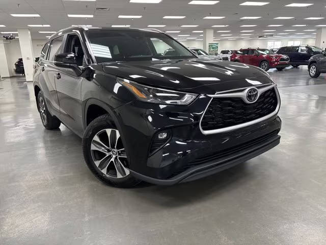 2019 Toyota Highlander LE FWD photo