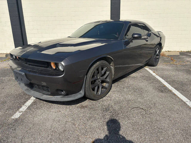 2019 Dodge Challenger SXT RWD photo