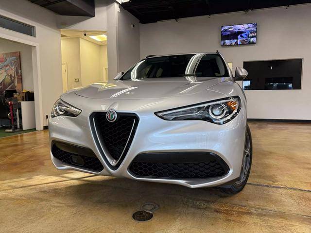 2018 Alfa Romeo Stelvio Sport AWD photo