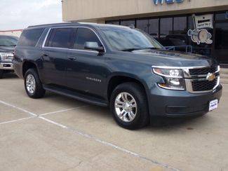 2019 Chevrolet Suburban LT 4WD photo