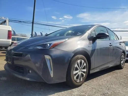 2019 Toyota Prius LE AWD photo