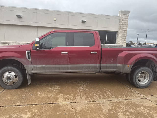 2019 Ford F-350 Super Duty King Ranch 4WD photo