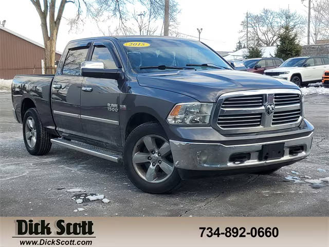 2015 Ram 1500 SLT 4WD photo
