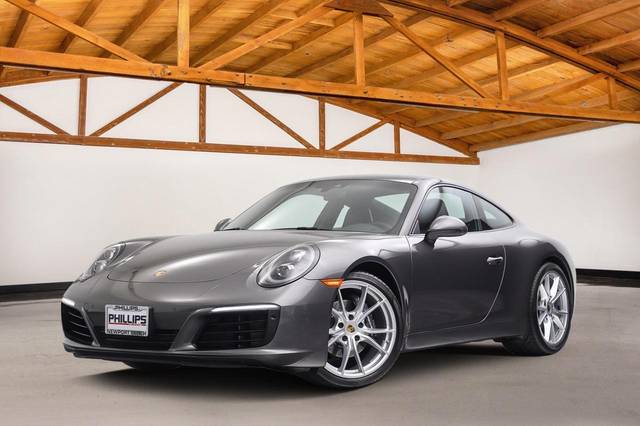 2019 Porsche 911 Carrera RWD photo