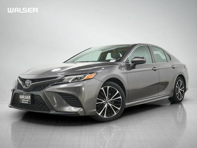 2019 Toyota Camry SE FWD photo