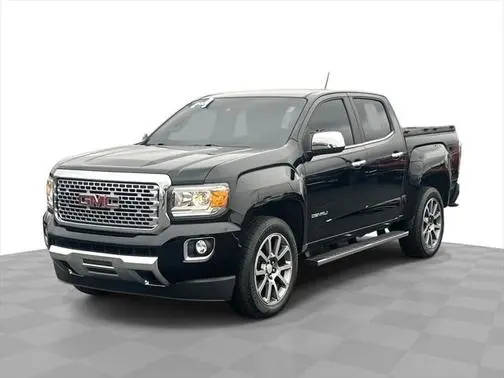 2019 GMC Canyon 4WD Denali 4WD photo