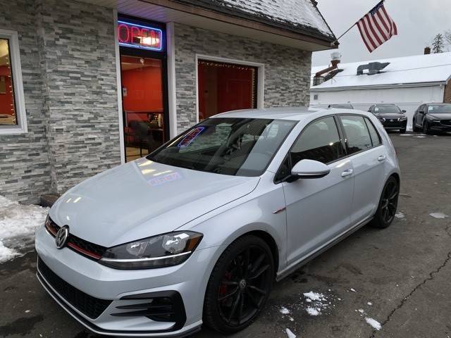 2019 Volkswagen Golf GTI S FWD photo